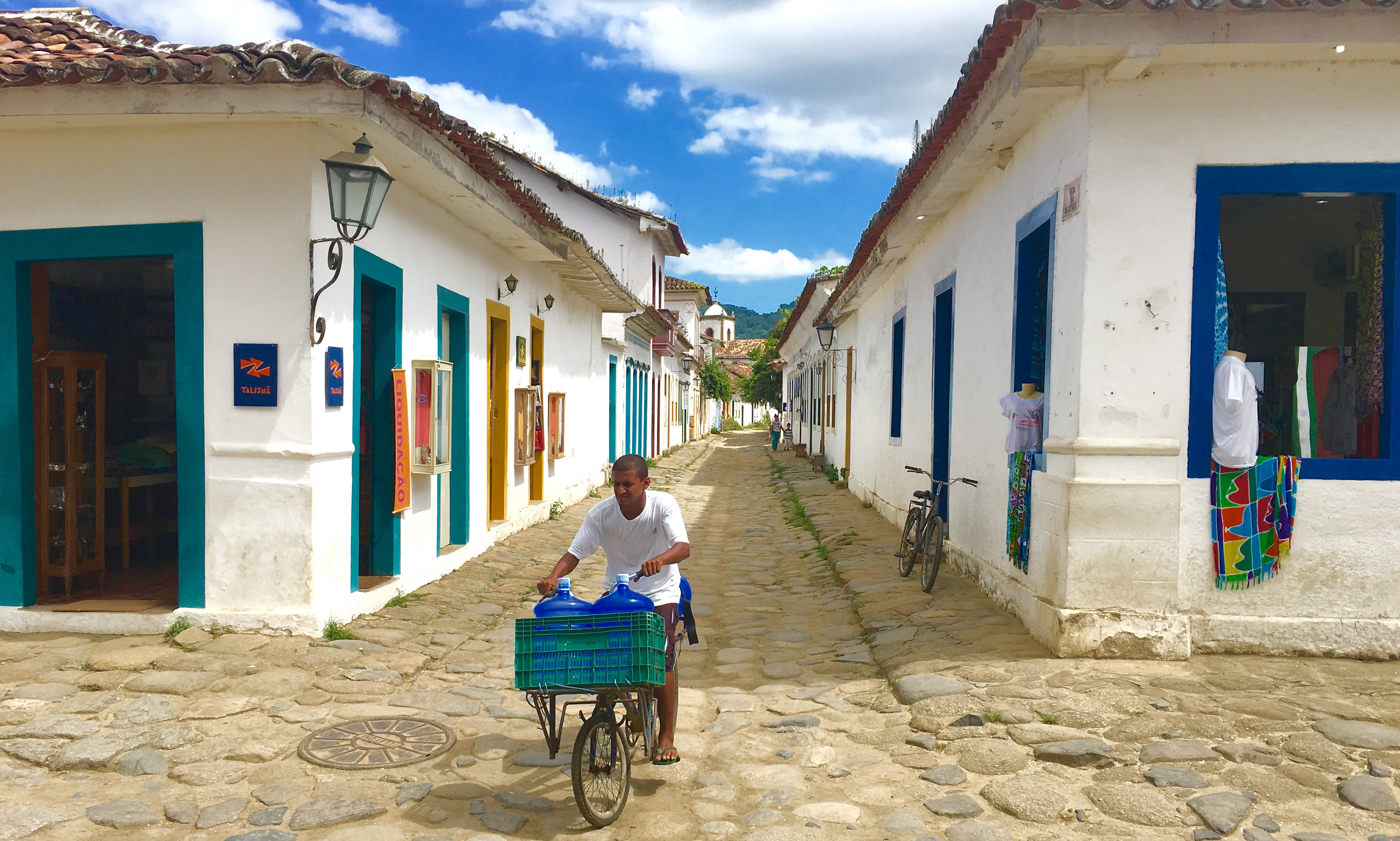 cyclist Paraty